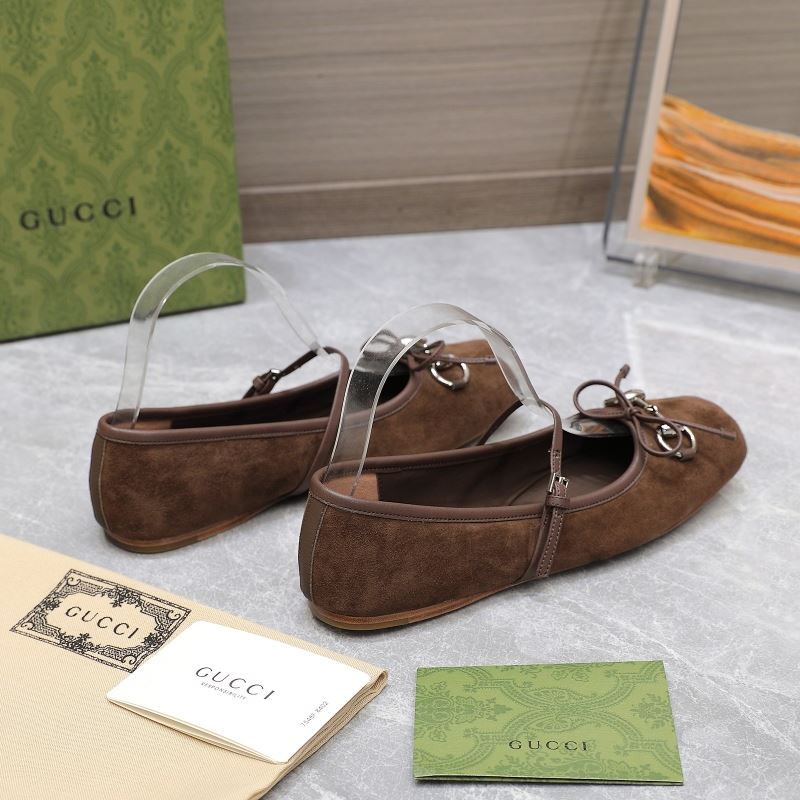 Gucci Flat Shoes